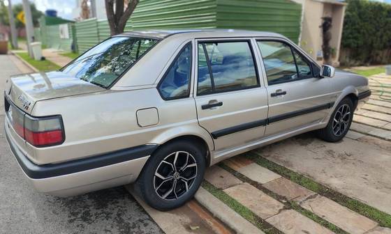 VOLKSWAGEN SANTANA 2.0 GLSI 8V GASOLINA 4P MANUAL